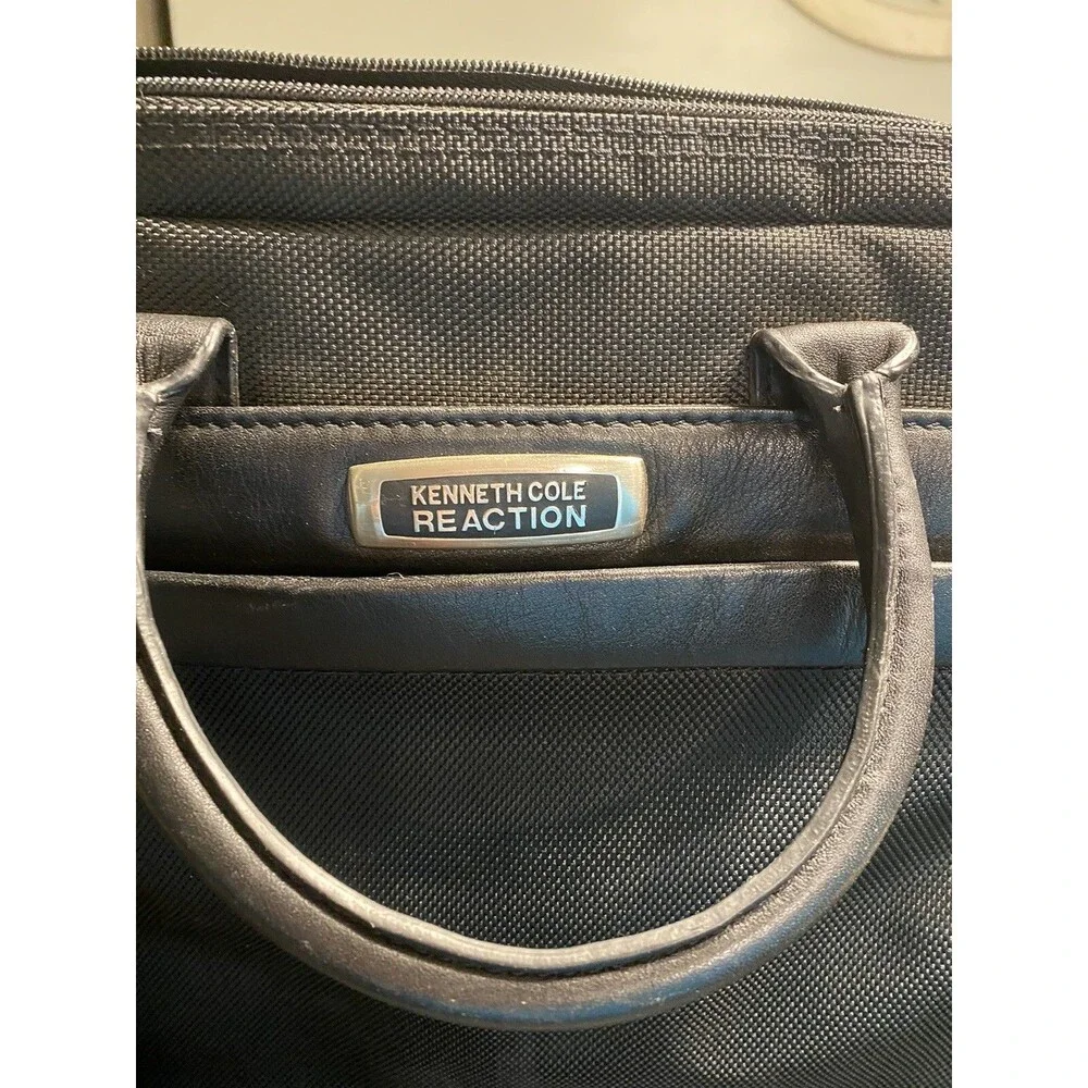 Kenneth Cole Reaction Nylon Laptop Messenger Briefcase Bag